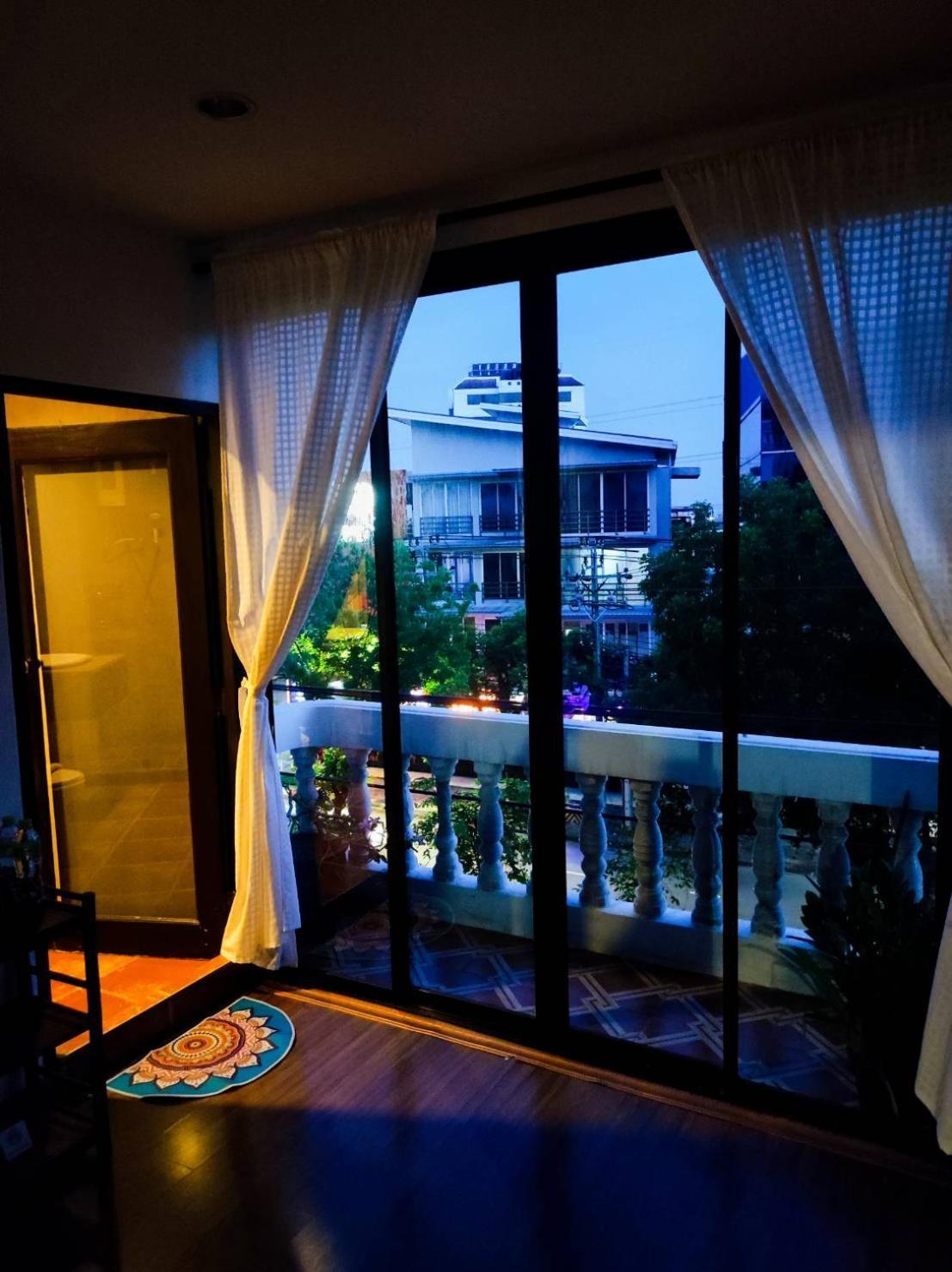 Mstay Bangkok Exterior photo